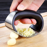 Anual Stainless Steel Garlic Press Manual Garlic Mincer Chopping Fresh Garlic Tools Curve Fruit Vegetable Tools Kitchen Gadgets Garlic Press Rocker Stainsteel Garlic Crusher Black Peeler And Metal Scraper