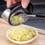 Anual Stainless Steel Garlic Press Manual Garlic Mincer Chopping Fresh Garlic Tools Curve Fruit Vegetable Tools Kitchen Gadgets Garlic Press Rocker Stainsteel Garlic Crusher Black Peeler And Metal Scraper